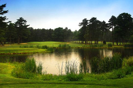 Another photo of historic Famouth